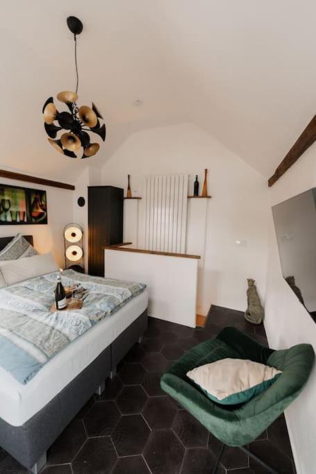 Apartmán Modernes Tiny House Mit Sonnenterrasse Ediger-Eller Exteriér fotografie